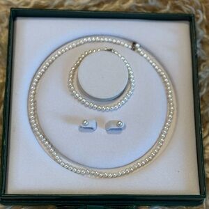 JCM Pearl Jewelry Set